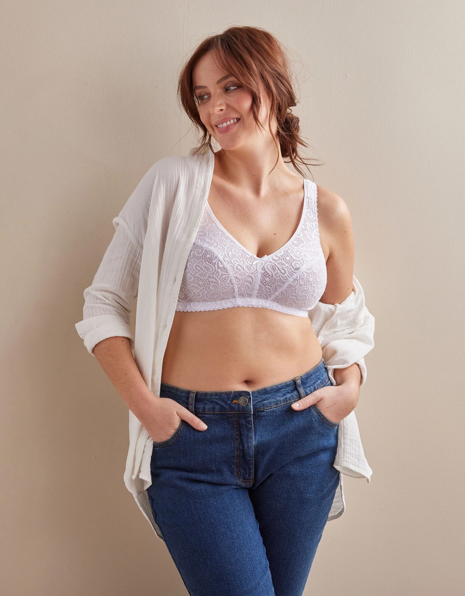 Blancheporte Soutien-gorge Emboîtant Dentelle Florale - Sans Armatures 6 Blancheporte Soutien-gorge Emboîtant Dentelle Florale - Sans Armatures – Image 6