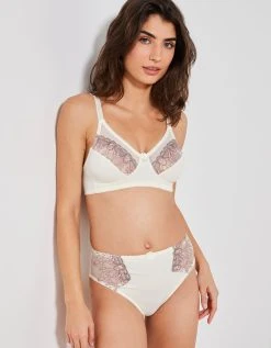Confidence Lingerie Soutien-gorge Grand Maintien Microfibre Caminata - Sans Armatures 4 Confidence Lingerie Soutien-gorge Grand Maintien Microfibre Caminata - Sans Armatures -Blancheport en ligne 701833 C07 zoomx vue5