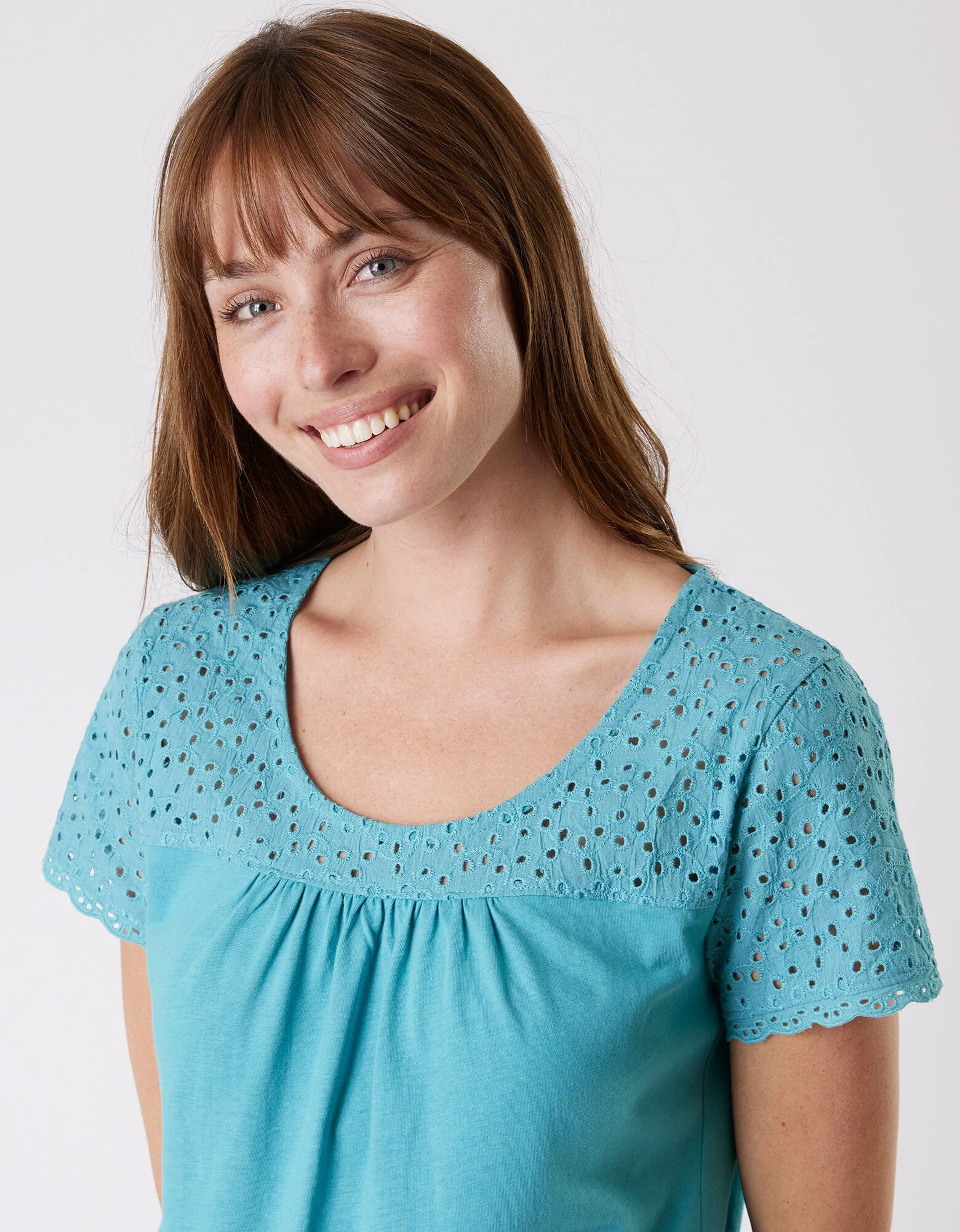 Pyjama imprimé avec broderie anglaise - manches courtes Blancheporte Pyjama Imprimé Avec Broderie Anglaise - Manches Courtes -Blancheport en ligne