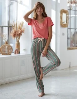 Blancheporte Tee Shirt Pyjama Manches Courtes Boutonné 4 Blancheporte Tee Shirt Pyjama Manches Courtes Boutonné -Blancheport en ligne 703107 C02 zoomx vue5