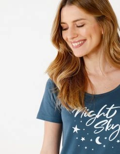 Blancheporte Chemise De Nuit Courte Manches Courtes – Imprimé Night Sky 2 Blancheporte Chemise De Nuit Courte Manches Courtes – Imprimé Night Sky -Blancheport en ligne 703142 C01 zoomx vue3