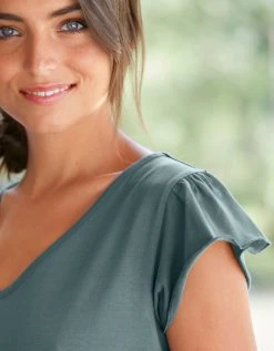 Blancheporte Tee-shirt Pyjama Manches Courtes Imprimé Placé "pétales De Fleurs" 3 Blancheporte Tee-shirt Pyjama Manches Courtes Imprimé Placé "pétales De Fleurs" -Blancheport en ligne 703605 C01 zoomx vue4