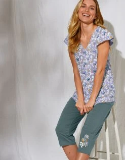 Blancheporte Tee-shirt Pyjama Manches Courtes Imprimé "pétales De Fleurs" 2 Blancheporte Tee-shirt Pyjama Manches Courtes Imprimé "pétales De Fleurs" -Blancheport en ligne 703607 C01 zoomx vue3