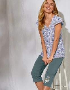 Blancheporte Pantacourt Pyjama Imprimé Placé "pétales De Fleurs" 2 Blancheporte Pantacourt Pyjama Imprimé Placé "pétales De Fleurs" -Blancheport en ligne 703612 01 2