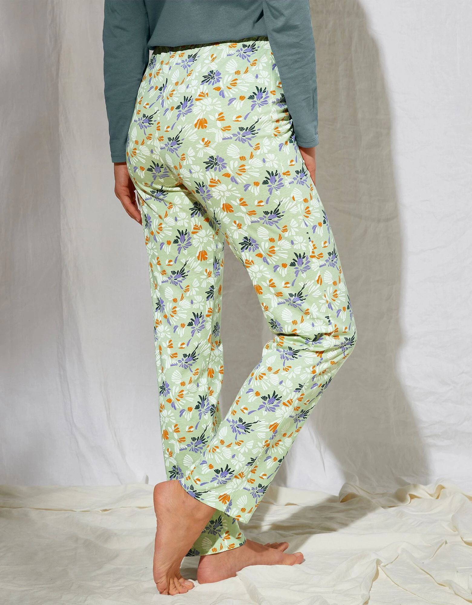 Pantalon pyjama coton imprimé "pétales" Blancheporte Pantalon Pyjama Coton Imprimé "pétales" -Blancheport en ligne