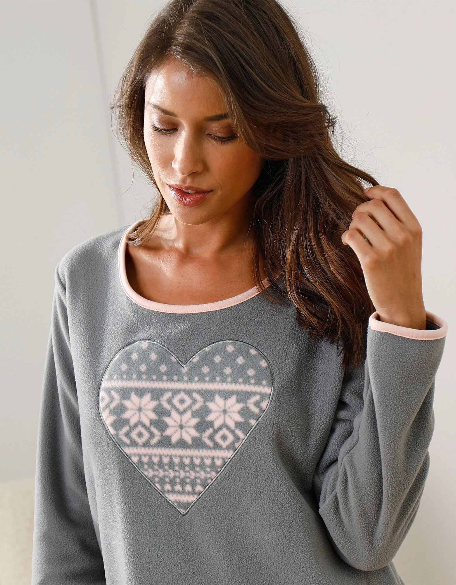 Pyjama maille polaire manches longues imprimé coeur Blancheporte Pyjama Maille Polaire Manches Longues Imprimé Coeur -Blancheport en ligne