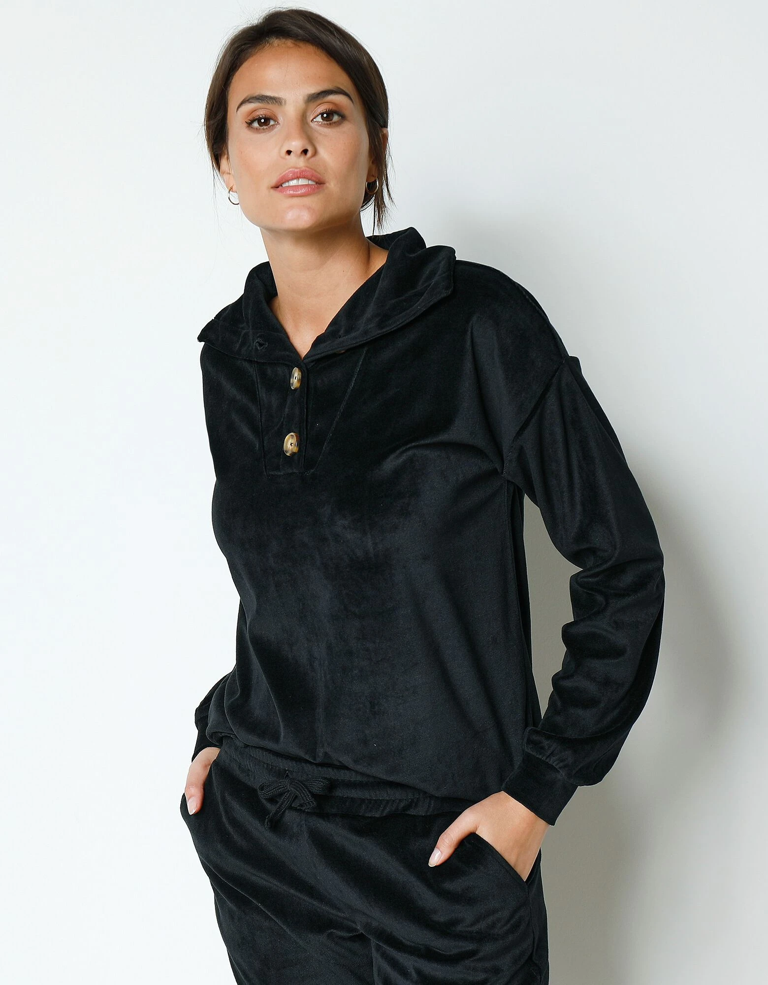 Pyjama velours stretch manches longues col boutonné Blancheporte Pyjama Velours Stretch Manches Longues Col Boutonné -Blancheport en ligne