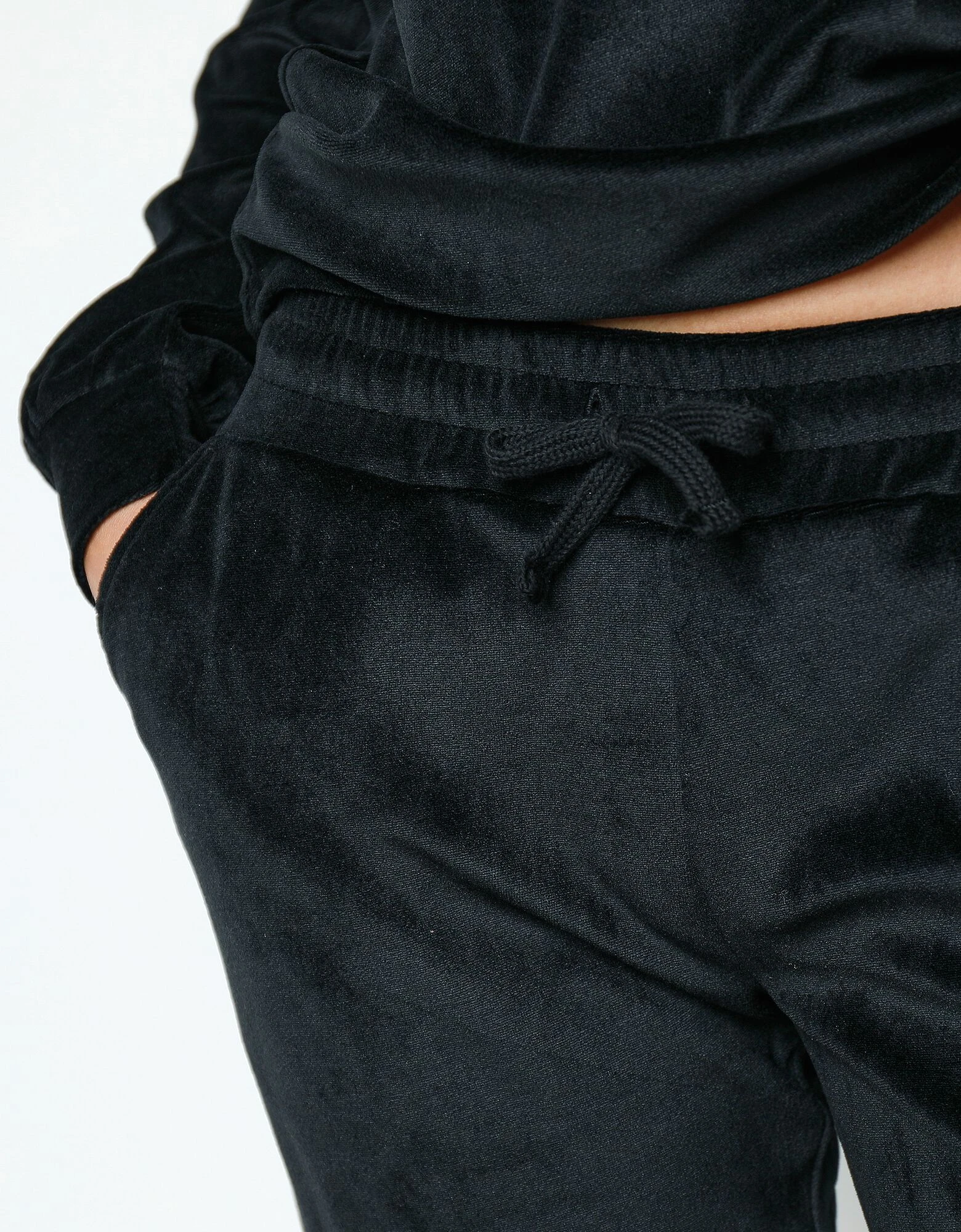 Pyjama velours stretch manches longues col boutonné Blancheporte Pyjama Velours Stretch Manches Longues Col Boutonné -Blancheport en ligne