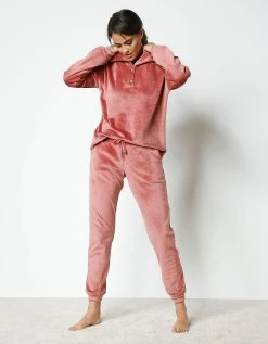 Blancheporte Pyjama Velours Stretch Manches Longues Col Boutonné 3 Blancheporte Pyjama Velours Stretch Manches Longues Col Boutonné -Blancheport en ligne 703933 C02 zoomx vue4