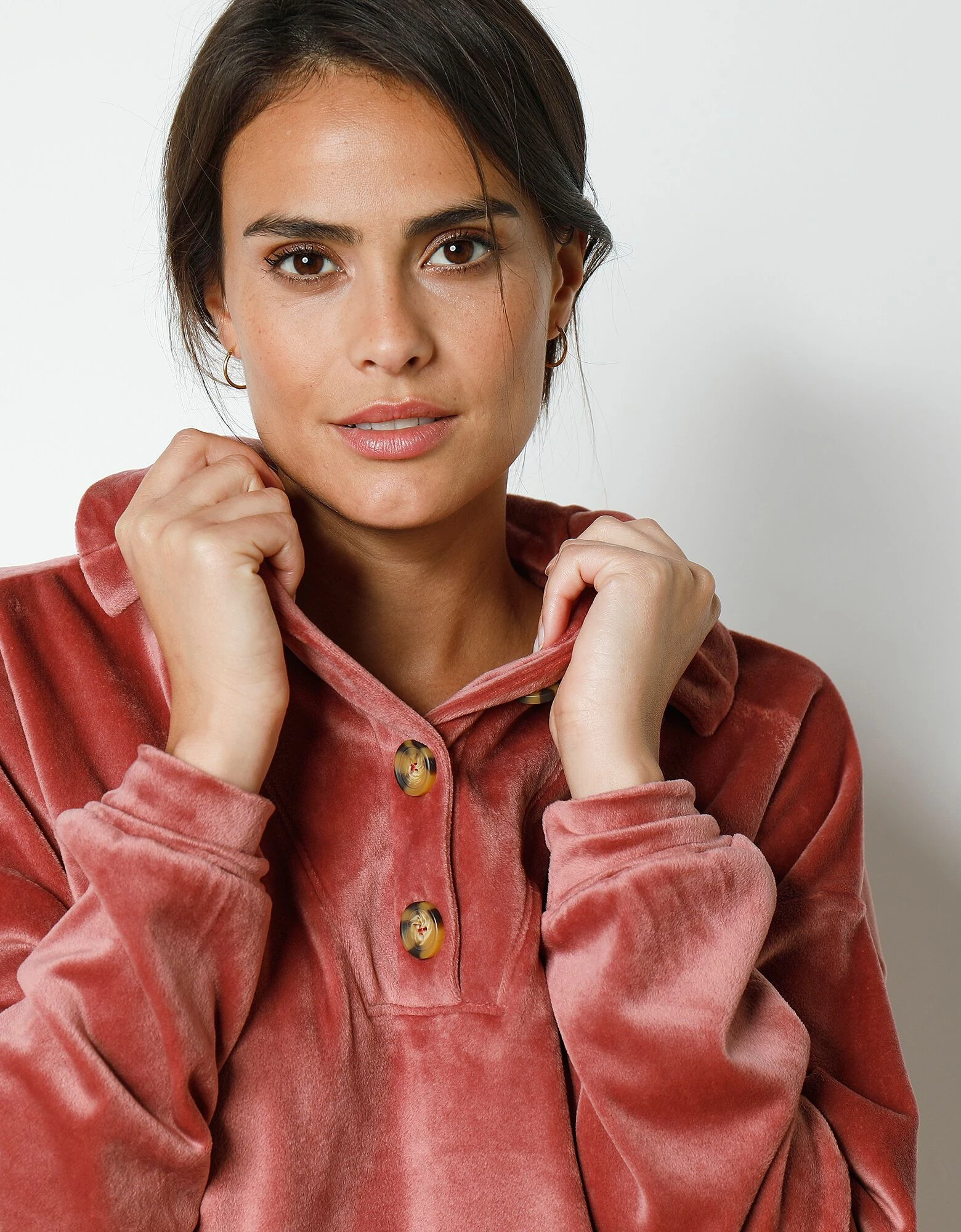 Pyjama velours stretch manches longues col boutonné Blancheporte Pyjama Velours Stretch Manches Longues Col Boutonné -Blancheport en ligne