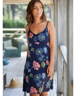 Blancheporte Nuisette Satin Imprimé Floral 3 Blancheporte Nuisette Satin Imprimé Floral -Blancheport en ligne 706162 C01 zoomx vue4