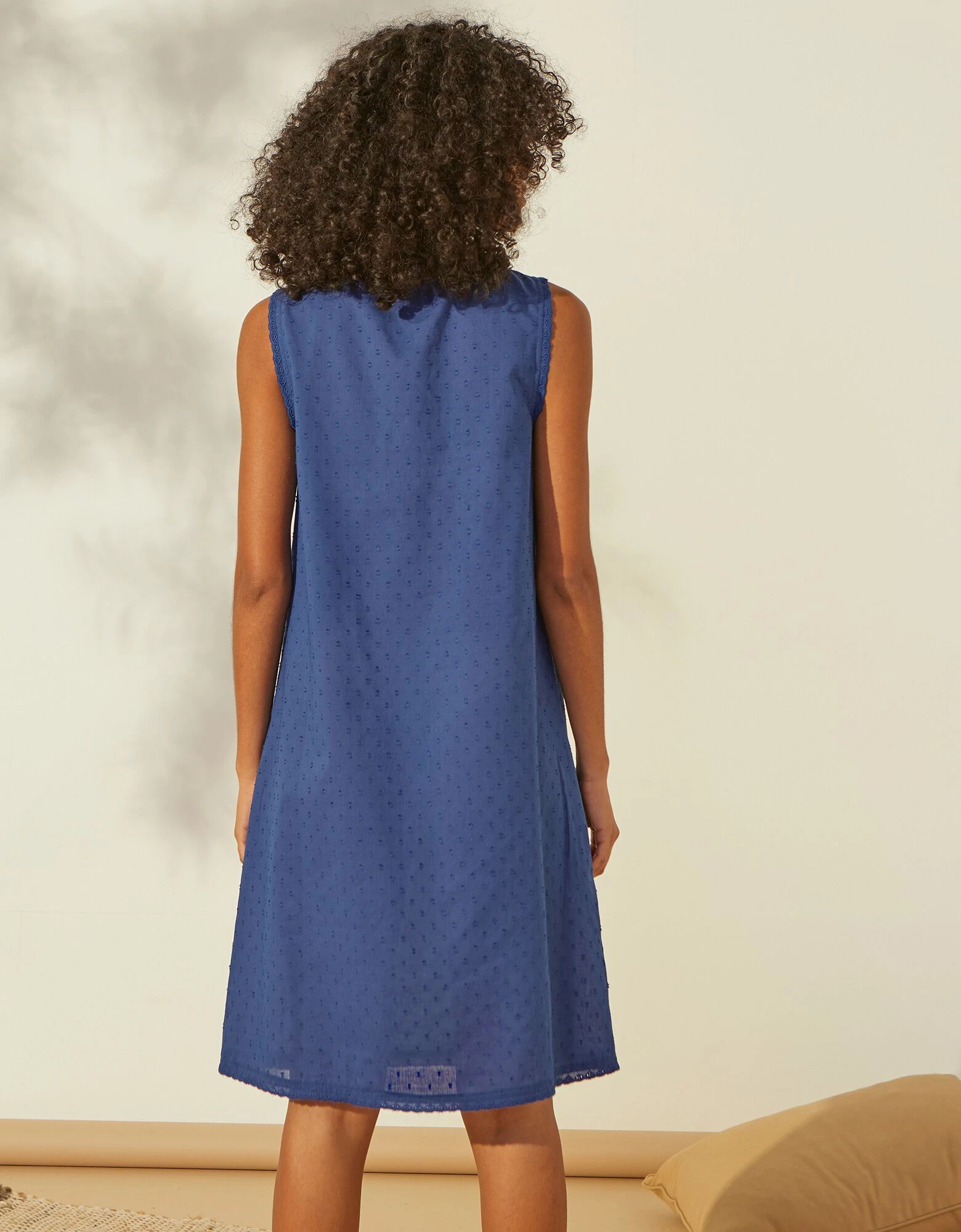 Chemise de nuit légère en voile de coton effet plumetis - sans manches Blancheporte Chemise De Nuit Légère En Voile De Coton Effet Plumetis - Sans Manches -Blancheport en ligne