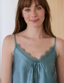 Blancheporte Nuisette Courte En Satin Uni 2 Blancheporte Nuisette Courte En Satin Uni -Blancheport en ligne 706175 C01 zoomx vue3