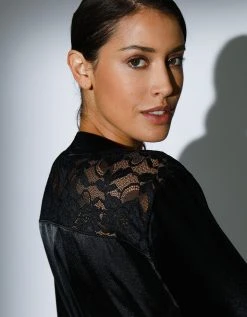 Blancheporte Déshabillé "séduction" Forme Kimono Satin Et Dentelle 4 Blancheporte Déshabillé "séduction" Forme Kimono Satin Et Dentelle -Blancheport en ligne 706181 C01 zoomx vue5