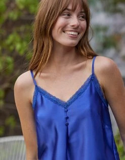 Blancheporte Pyjama Short Uni Satin Et Dentelle, Fines Bretelles 3 Blancheporte Pyjama Short Uni Satin Et Dentelle, Fines Bretelles -Blancheport en ligne 706190 C01 zoomx vue4