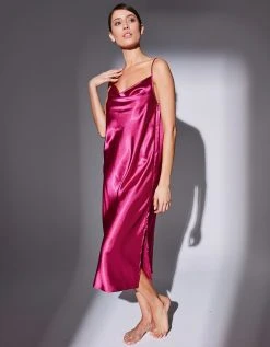 Confidence Lingerie Nuisette Longue Satin Et Dentelle - Col Bénitier 3 Confidence Lingerie Nuisette Longue Satin Et Dentelle - Col Bénitier -Blancheport en ligne 706194 C01 zoomx vue4