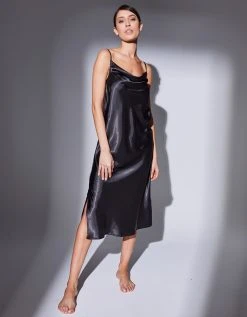 Confidence Lingerie Nuisette Longue Satin Et Dentelle - Col Bénitier