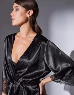 Confidence Lingerie Peignoir Court Satin Et Dentelle -Blancheport en ligne 706196 C01 zoomx vue7